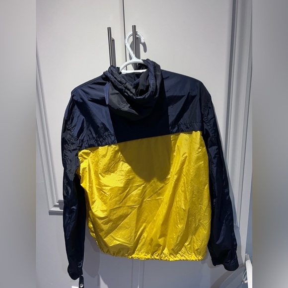 Polo wind-breaker - Picture 2 of 4